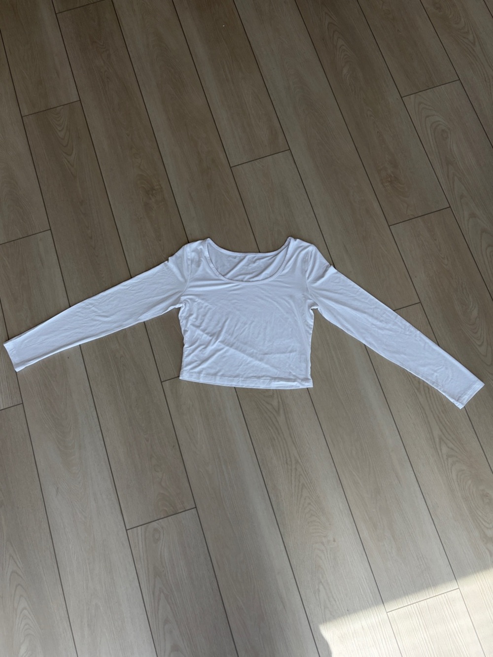 White Long-Sleeve Scoop Neck Tee